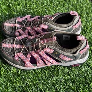 Chaco Women's Outcross Evo Water Hiking Shoes Size 9